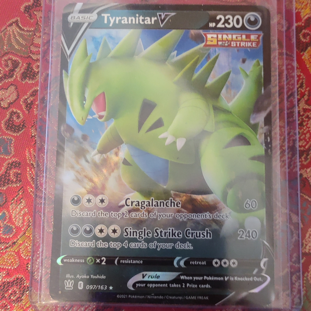 Pokemon Card Tyranitar V